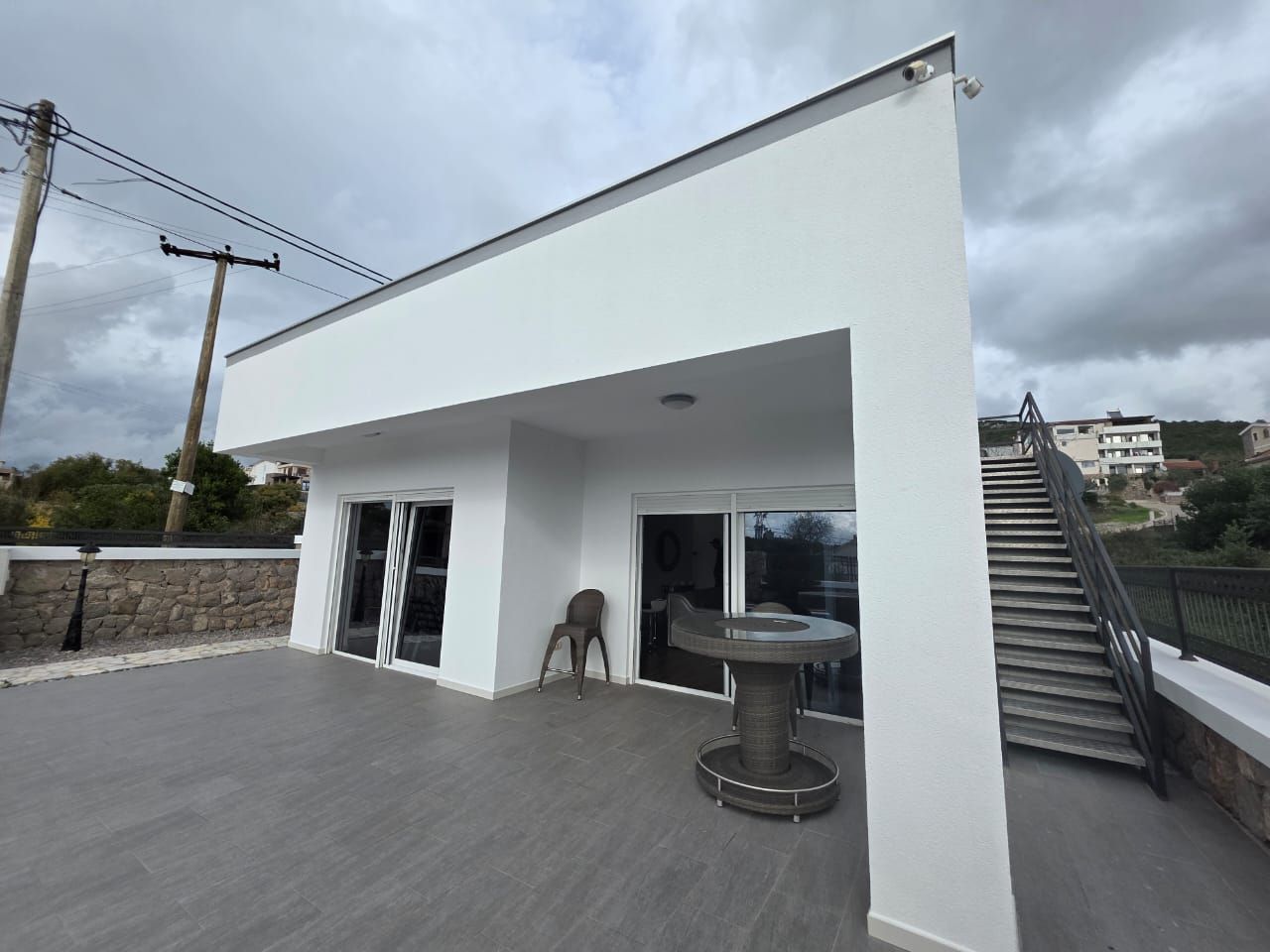 Prodaja kuće 100 m² sa bazenom,garažom, krovnom terasom i pogledom na more – Krimovica, Kotor - Amfora Real Estate