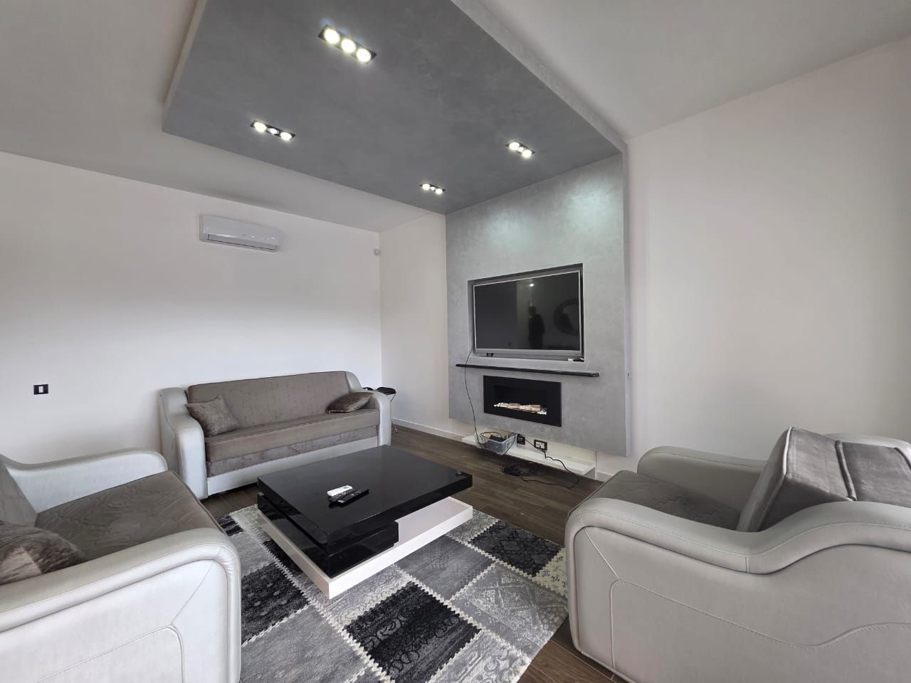 Prodaja kuće 100 m² sa bazenom,garažom, krovnom terasom i pogledom na more – Krimovica, Kotor - Amfora Real Estate