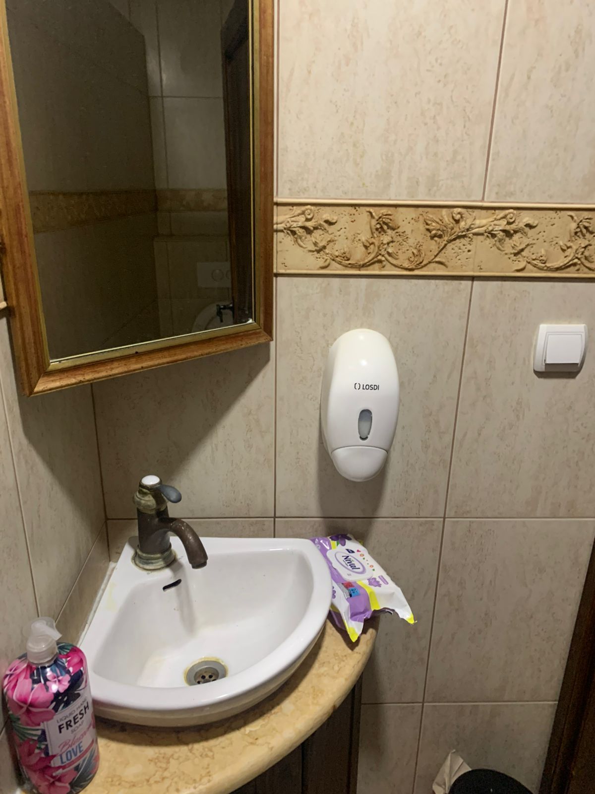 Prodaja poslovnog prostora 100 m² sa dvorištem – Centar Risna - Amfora Real Estate