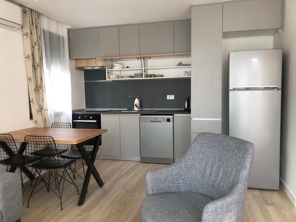 Prodaja dvosobnog stana 74,83m2 (49.83m² stambenog prostora + terasa 25m²)  u novom kompleksu sa bazenom i parkingom – Kava, Tivat - Amfora Real Estate