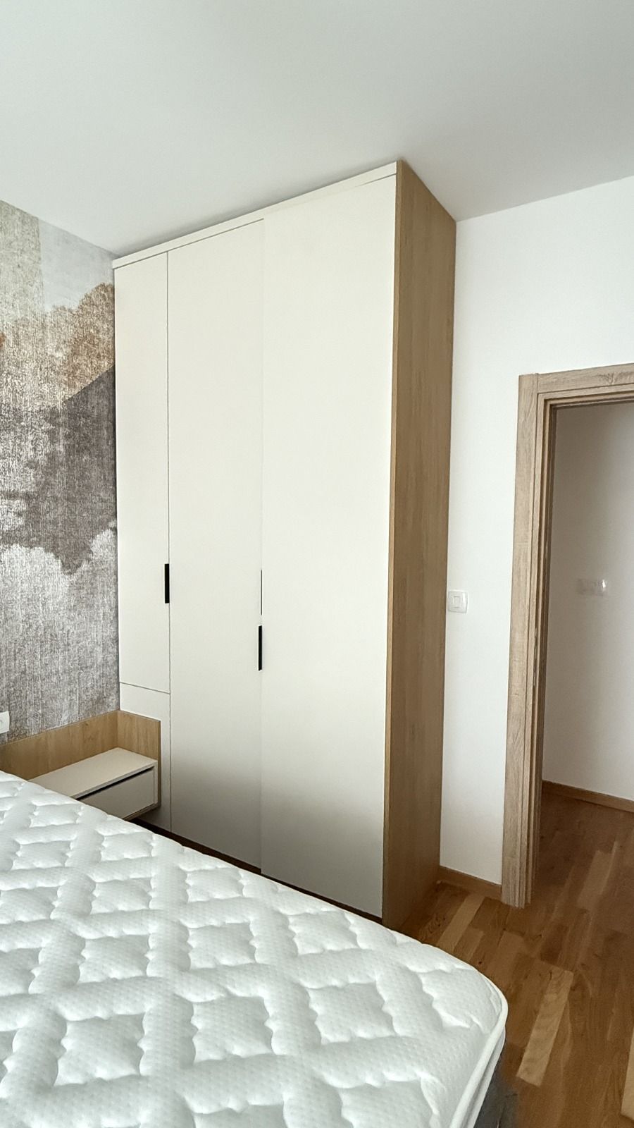 Prodaja novog, moderno opremljenog jednosobnog apartmana 43m² sa garaznim mestom– Bečići, Budva - Amfora Real Estate