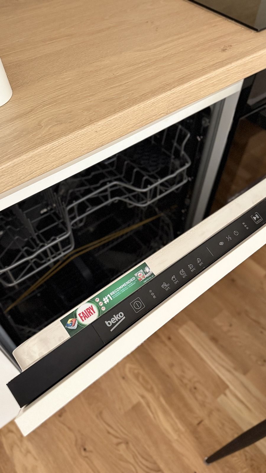 Prodaja novog, moderno opremljenog jednosobnog apartmana 43m² sa garaznim mestom– Bečići, Budva - Amfora Real Estate