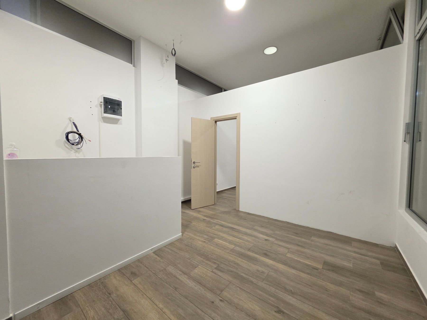 Poslovni prostor 31 m² u prizemlju sa odličnom lokacijom – Rozino, Budva - Amfora Real Estate