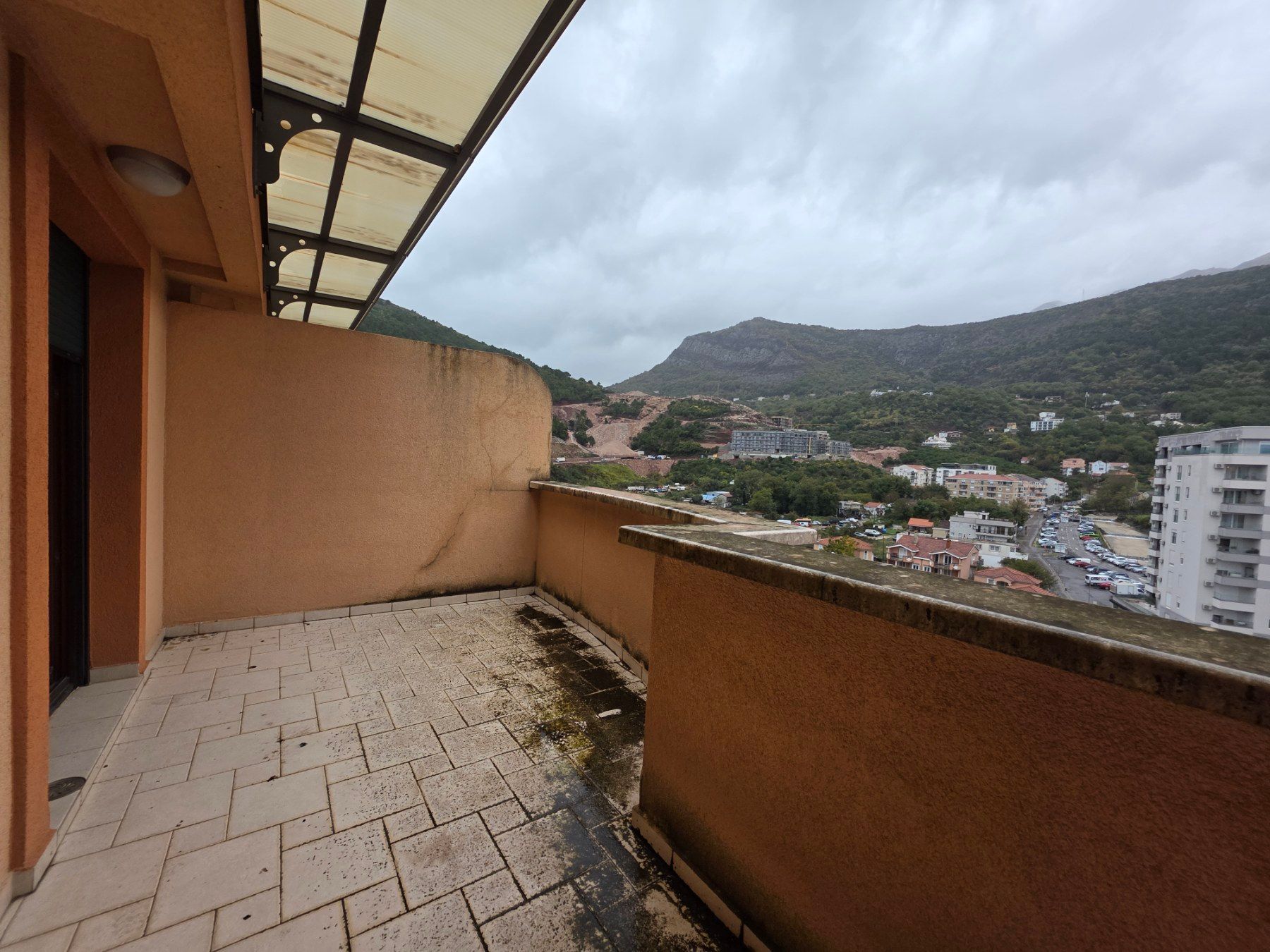 Prodaja novog trosobnog apartmana 96m² – Rozino, Budva - Amfora Real Estate