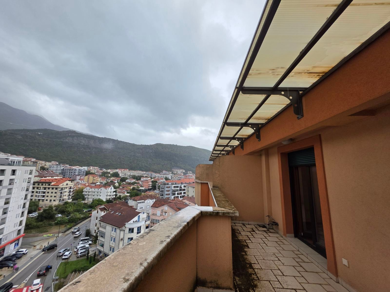 Prodaja novog trosobnog apartmana 94m² – Rozino, Budva - Amfora Real Estate