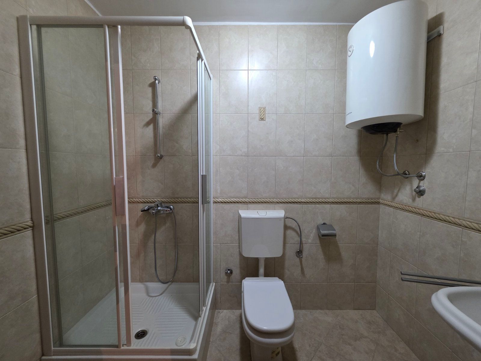 Prodaja novog trosobnog apartmana 94m² – Rozino, Budva - Amfora Real Estate