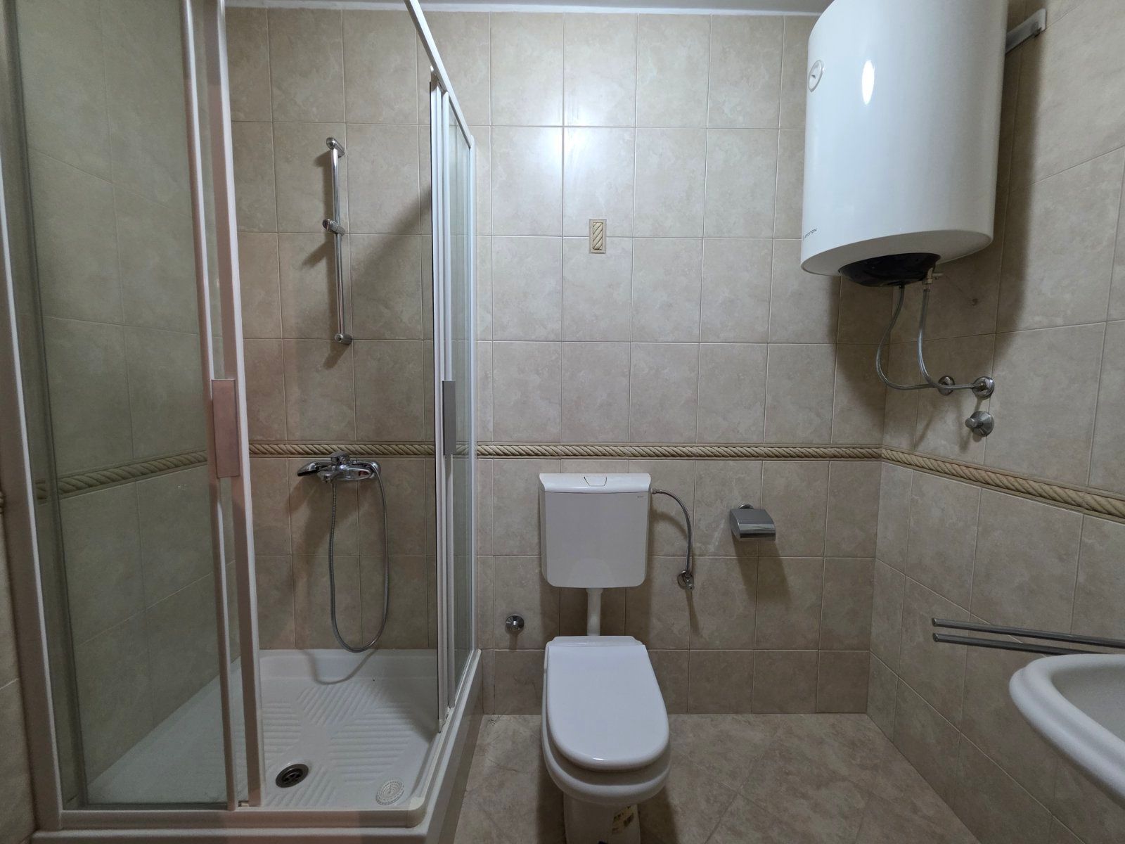 Prodaja novog trosobnog apartmana 94m² – Rozino, Budva - Amfora Real Estate
