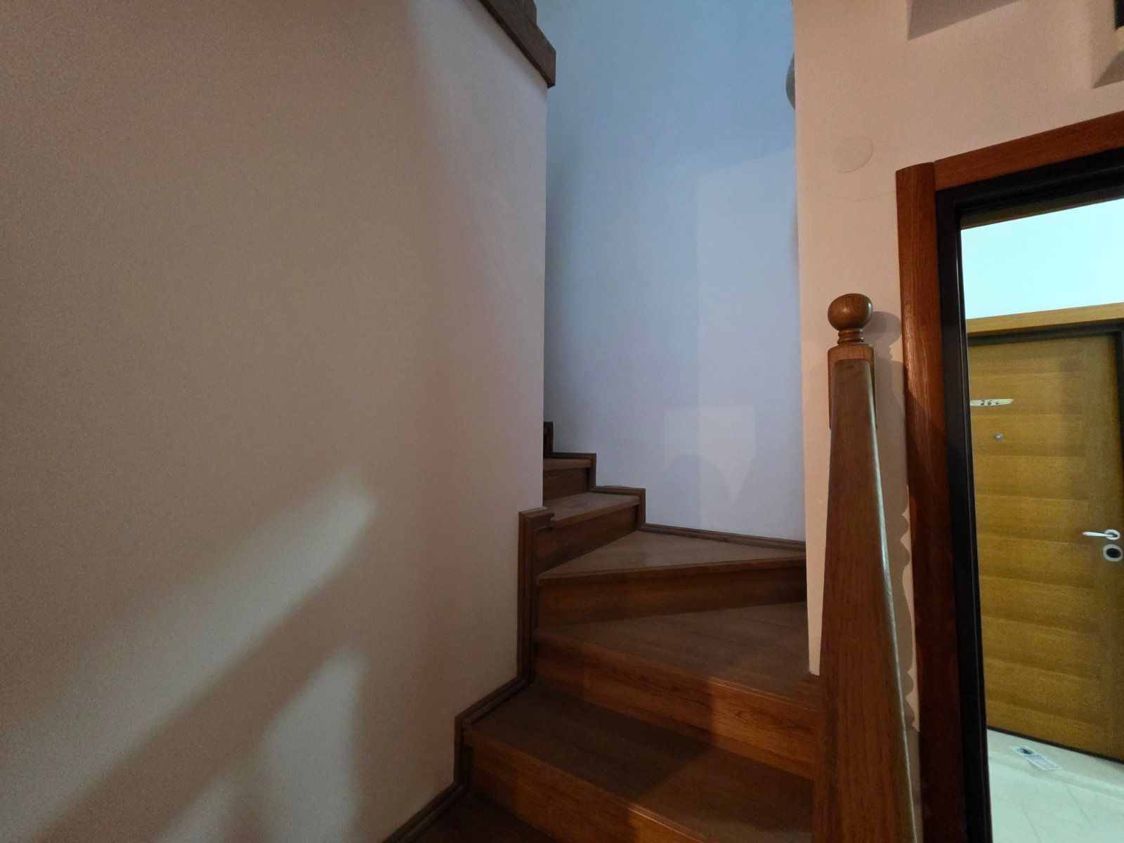 Prodaja novog trosobnog apartmana 94m² – Rozino, Budva - Amfora Real Estate