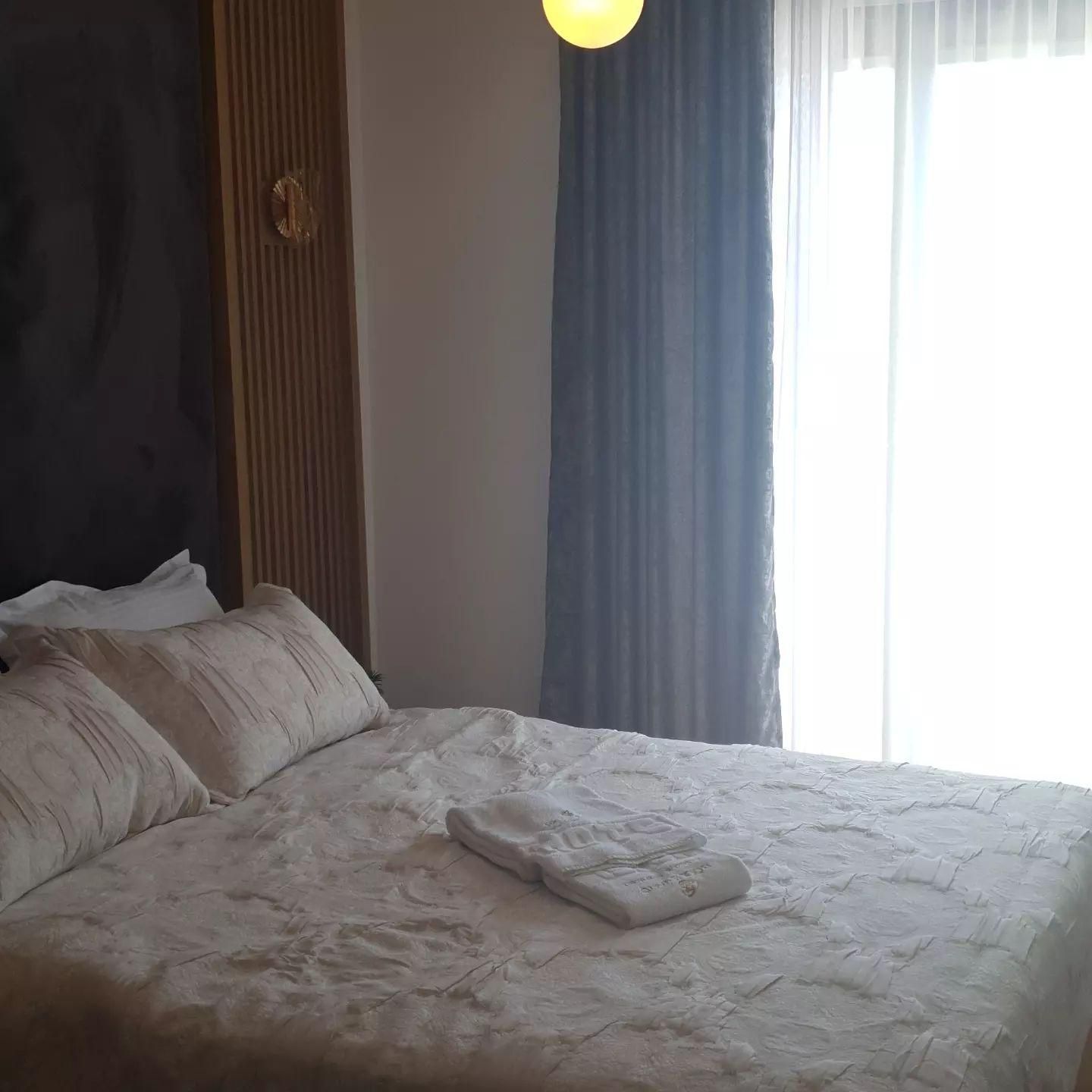 Prodaja opremljenog jednosobnog stana 55m² – Bulevar Teuta, Ulcinj - Amfora Real Estate