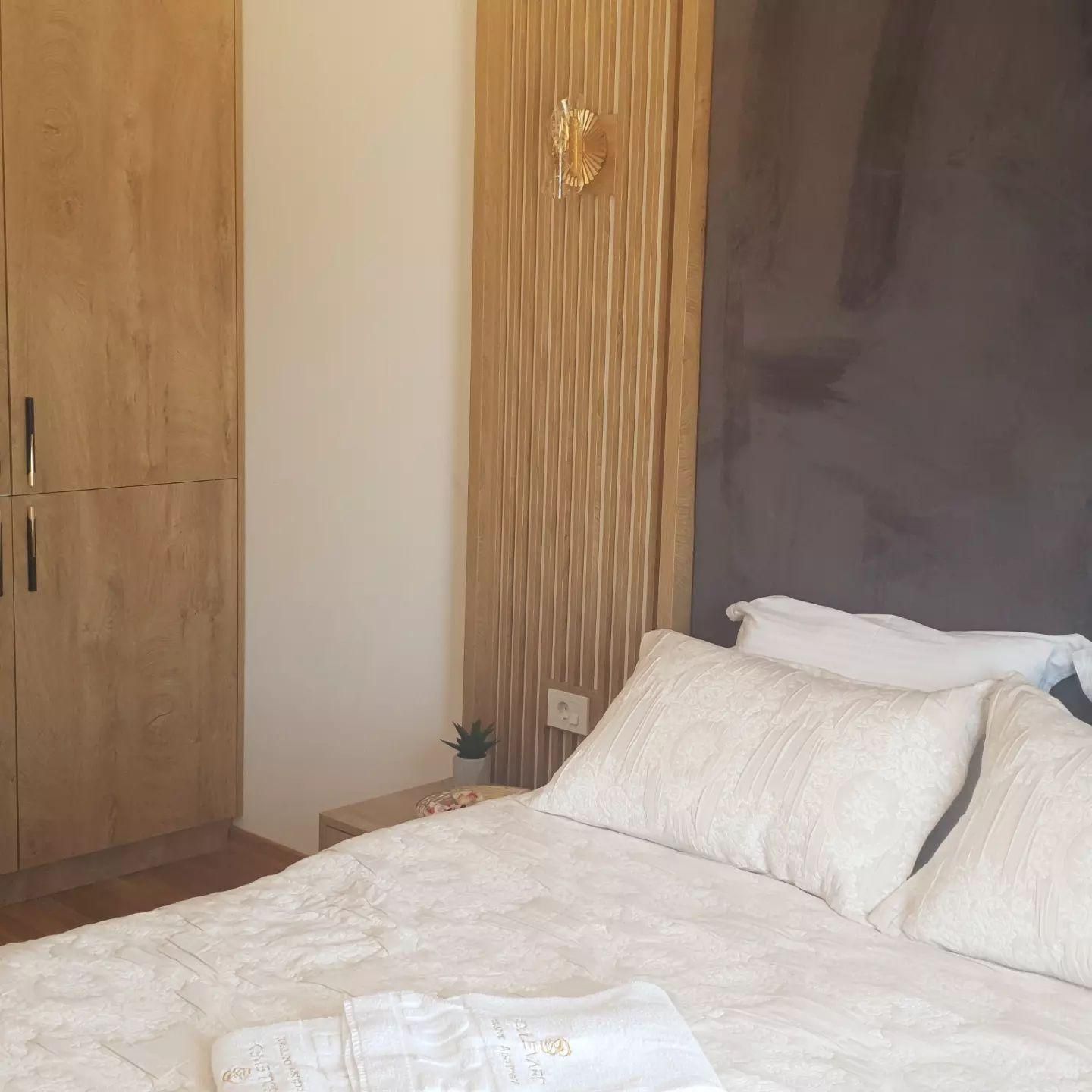 Prodaja opremljenog jednosobnog stana 55m² – Bulevar Teuta, Ulcinj - Amfora Real Estate