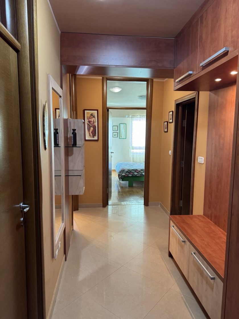 Jednosoban stan 52m2, Babilonija-Budva sa garaznim mestom( Na duzi period) - Amfora Real Estate