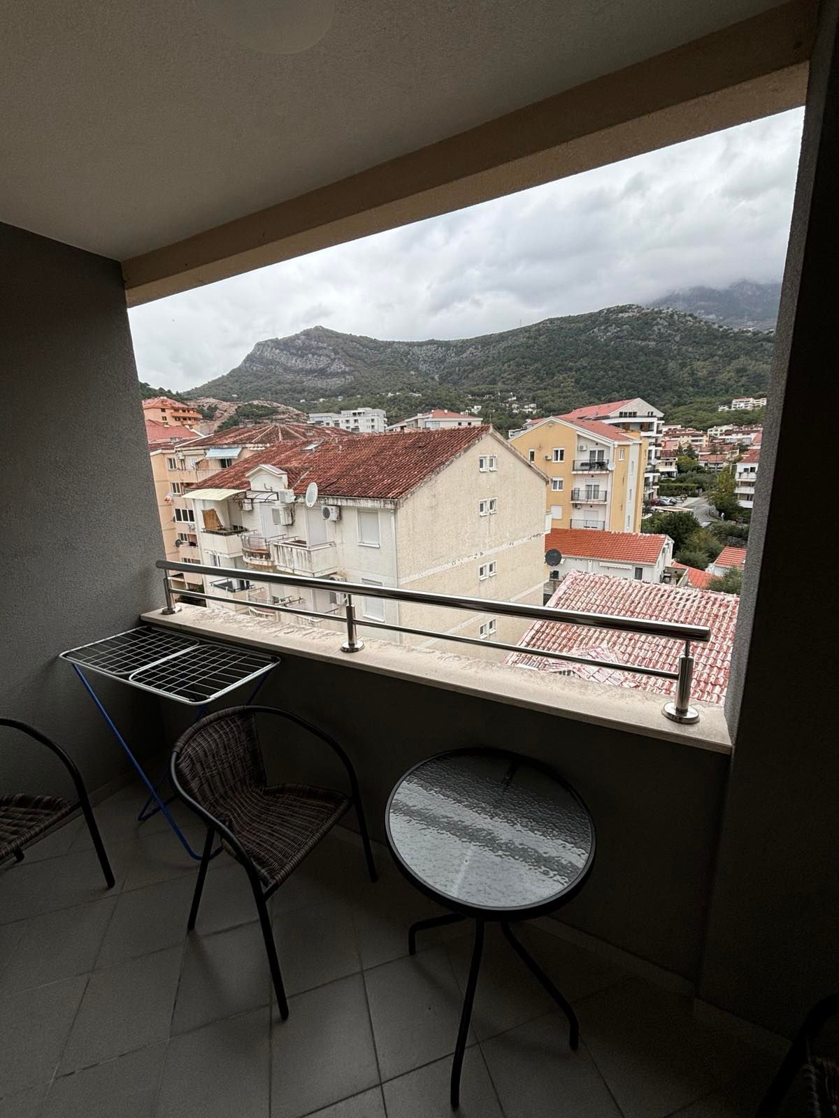 Izdaje se opremljen jednosoban stan 52m² Mainski put, Budva (Na duzi period) - Amfora Real Estate
