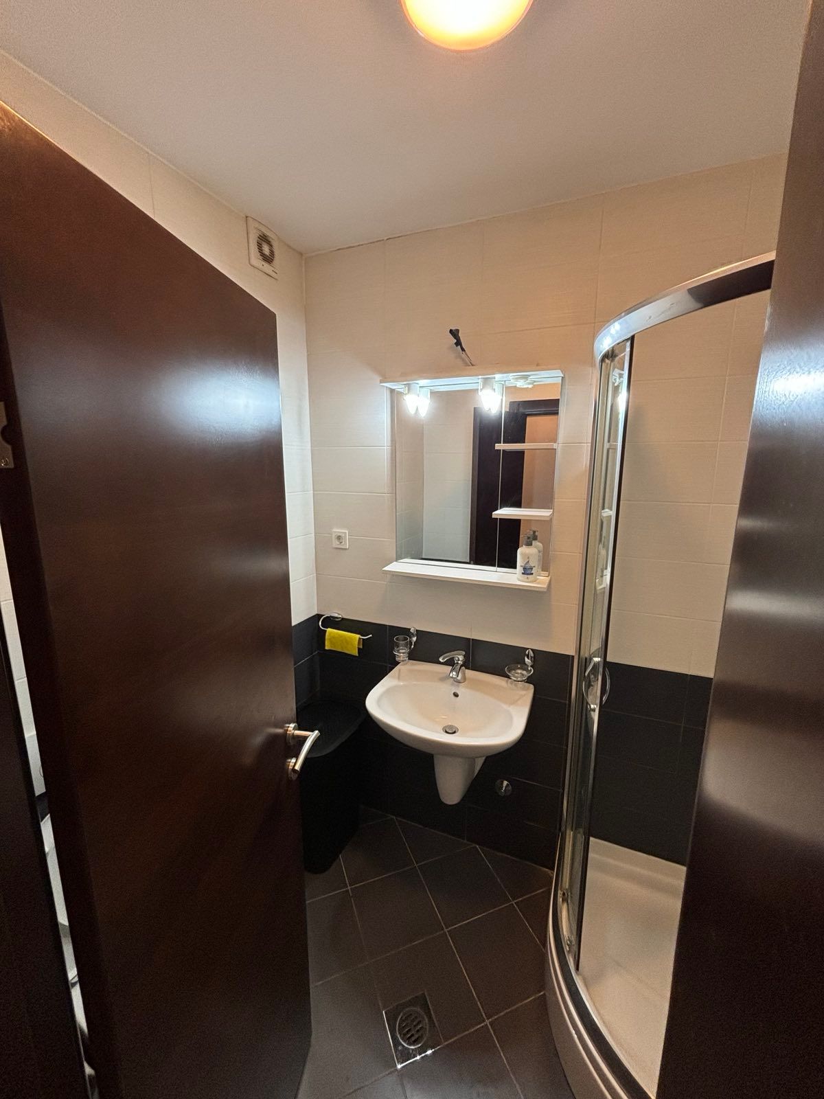 Izdaje se opremljen jednosoban stan 52m² Mainski put, Budva (Na duzi period) - Amfora Real Estate