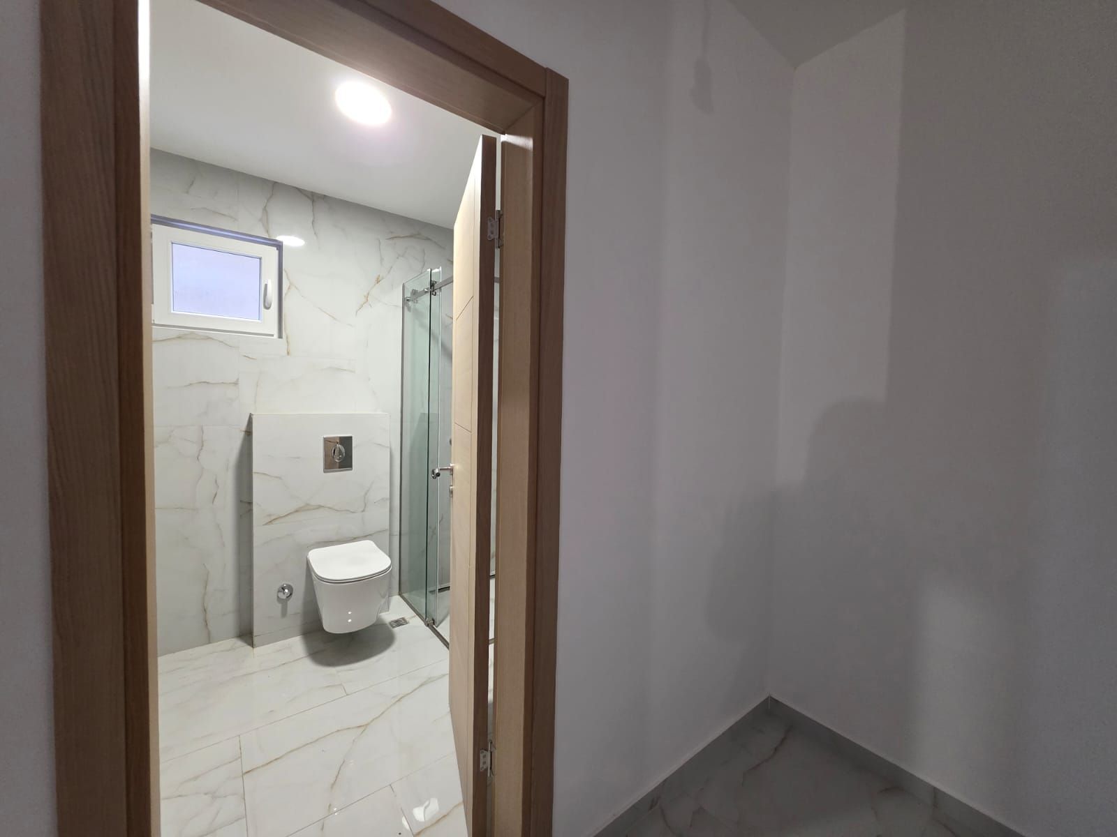 Prodaja novog jednosobnog stana 65m2 – Dubovica, Budva - Amfora Real Estate