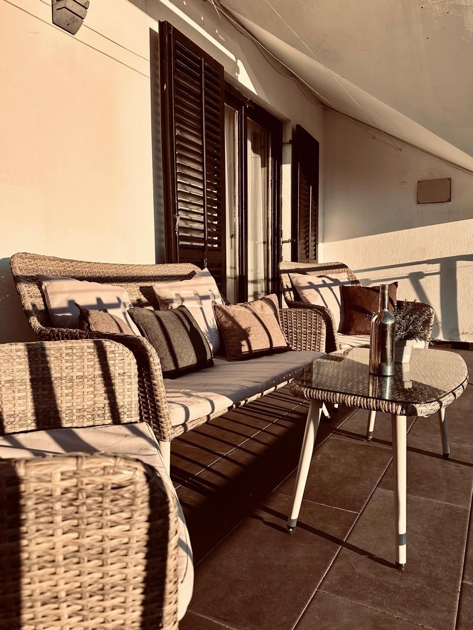 Izdavanje luksuznog trosobnog duplex stana 130 m² sa parkingom i teretanom– Mazina, Tivat - Amfora Real Estate