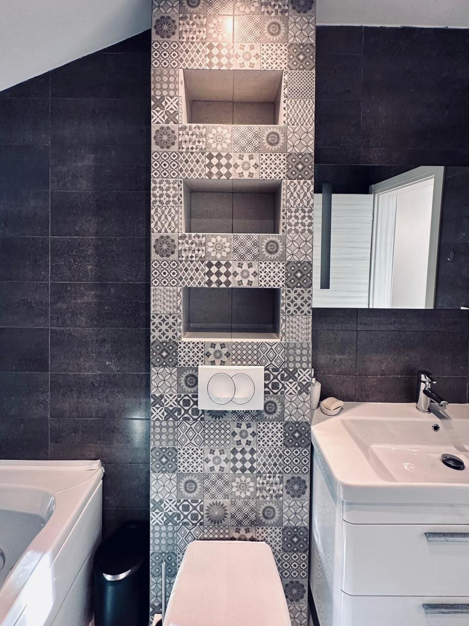 Izdavanje luksuznog trosobnog duplex stana 130 m² sa parkingom i teretanom– Mazina, Tivat - Amfora Real Estate