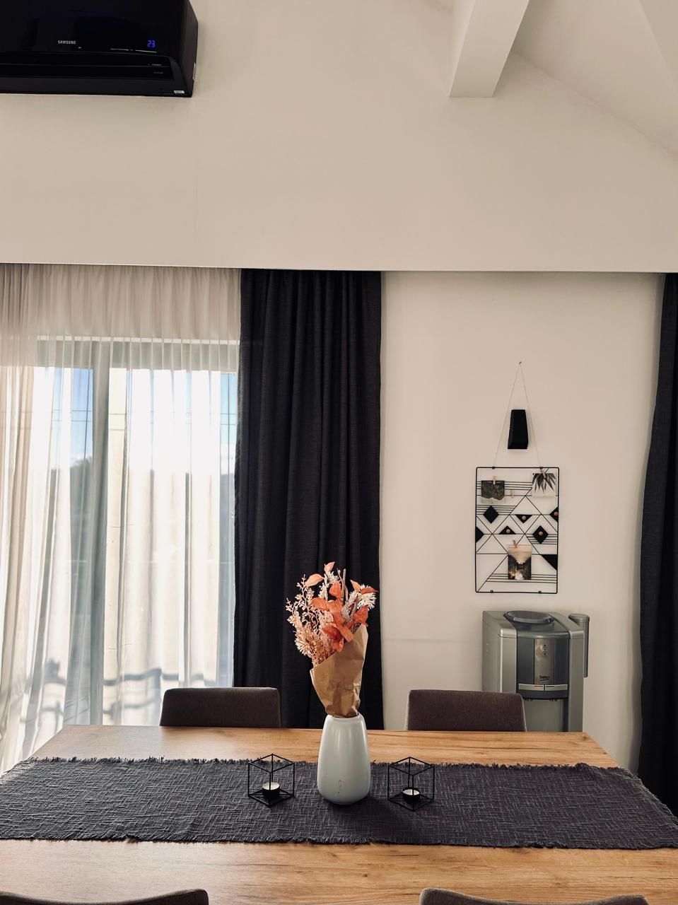 Izdavanje luksuznog trosobnog duplex stana 130 m² sa parkingom i teretanom– Mazina, Tivat - Amfora Real Estate