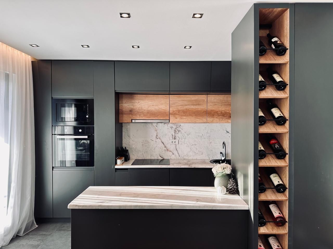 Izdavanje luksuznog trosobnog duplex stana 130 m² sa parkingom i teretanom– Mazina, Tivat - Amfora Real Estate