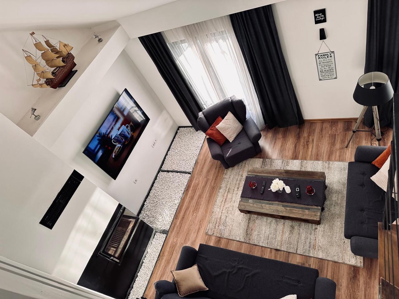 Izdavanje luksuznog trosobnog duplex stana 130 m² sa parkingom i teretanom– Mazina, Tivat - Amfora Real Estate