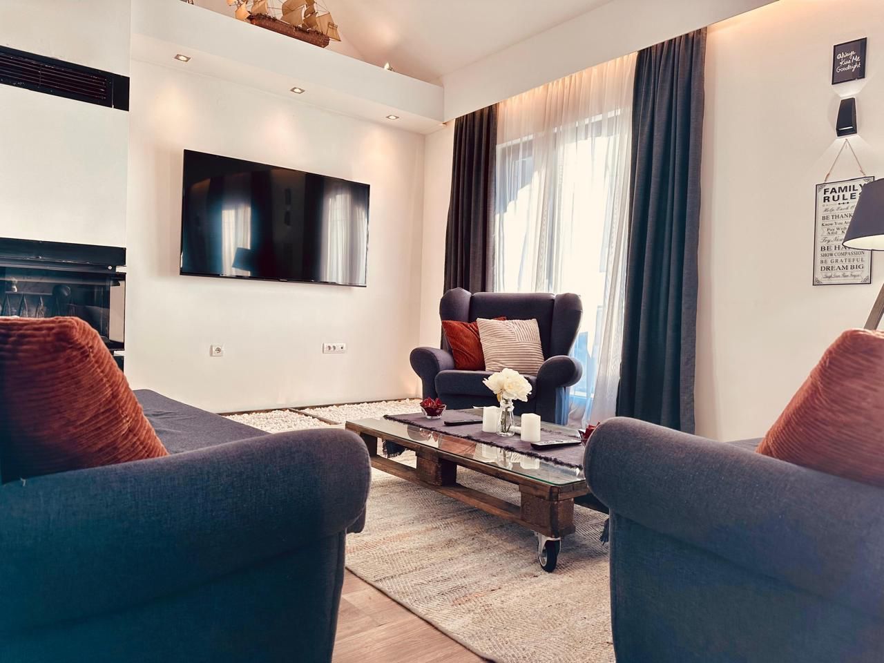 Izdavanje luksuznog trosobnog duplex stana 130 m² sa parkingom i teretanom– Mazina, Tivat - Amfora Real Estate