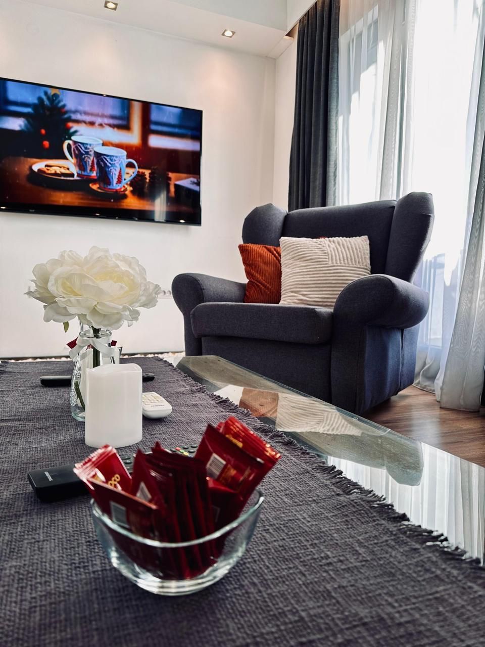 Izdavanje luksuznog trosobnog duplex stana 130 m² sa parkingom i teretanom– Mazina, Tivat - Amfora Real Estate