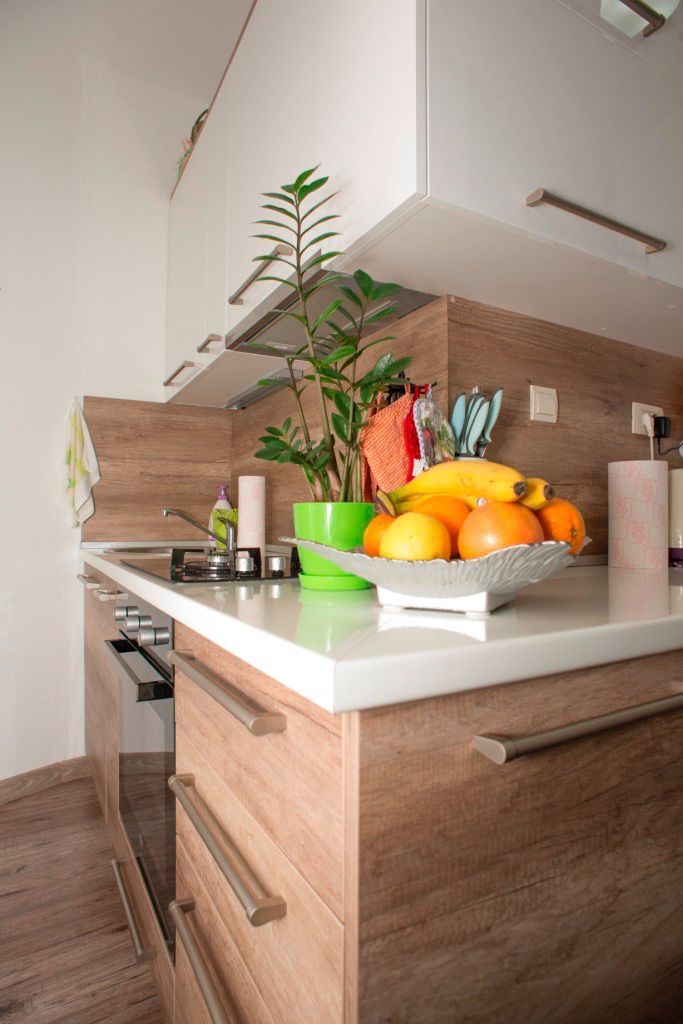 Izdaje se jednosoban stan 42m² sa pogledom na more – Bečići, Budva (na period do 15.05.2026,svi racuni ukljuceni u cenu) - Amfora Real Estate