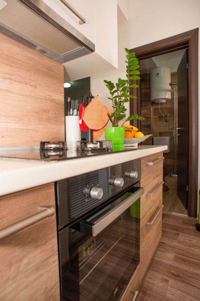 Izdaje se jednosoban stan 42m² sa pogledom na more – Bečići, Budva (na period do 15.05.2026,svi racuni ukljuceni u cenu) - Amfora Real Estate