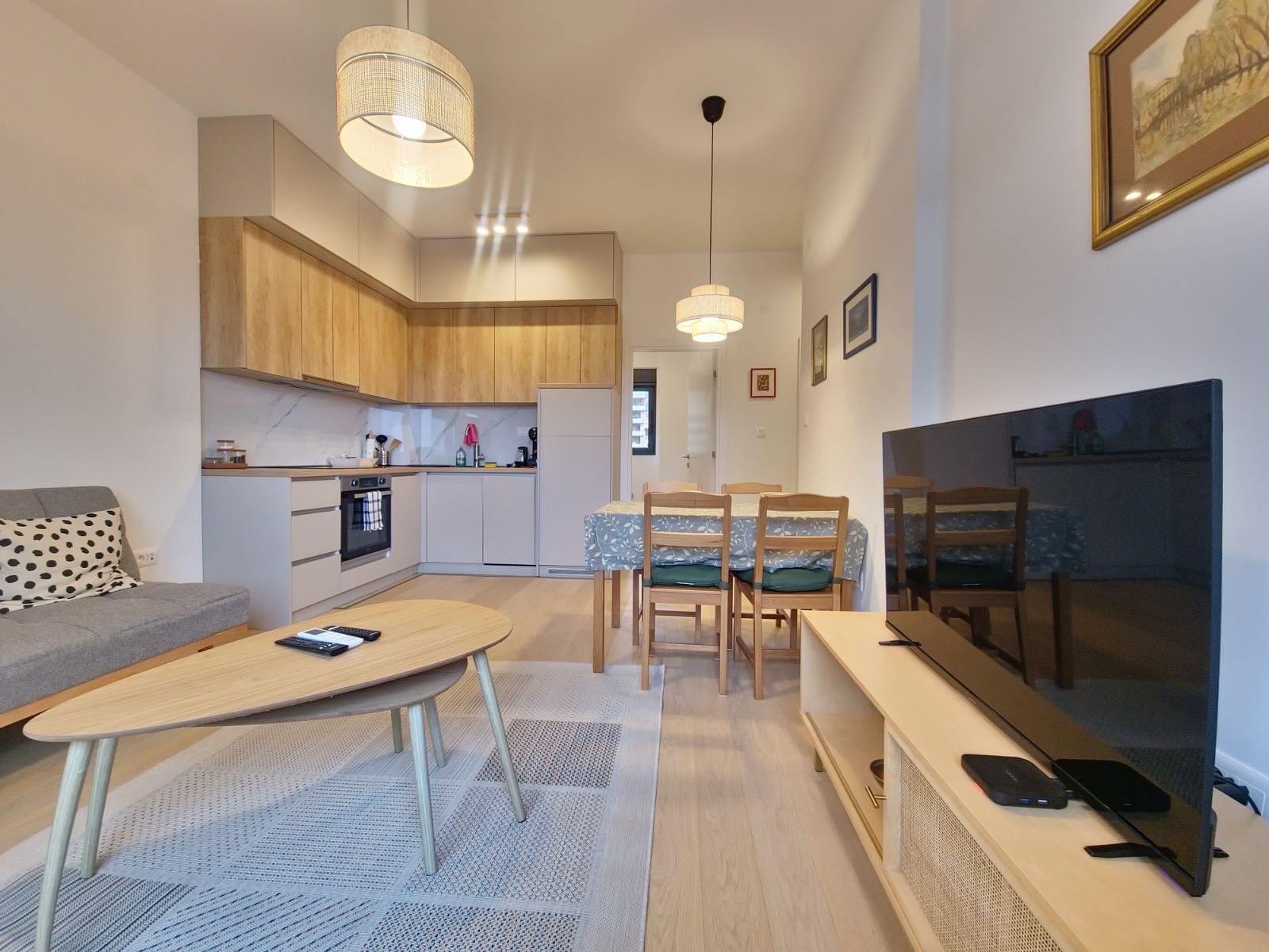 Nov jednosoban stan sa pogledom na more i garaznim mestom u luksuznom kompleksu 