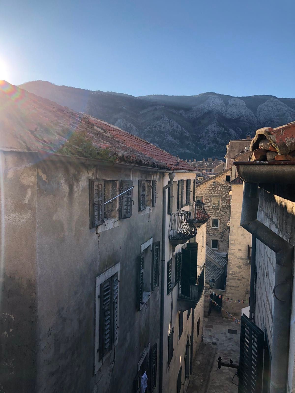 Prodaja dvosobnog stana 50 m² + vrt 30 m² – Stari Grad, Kotor - Amfora Real Estate