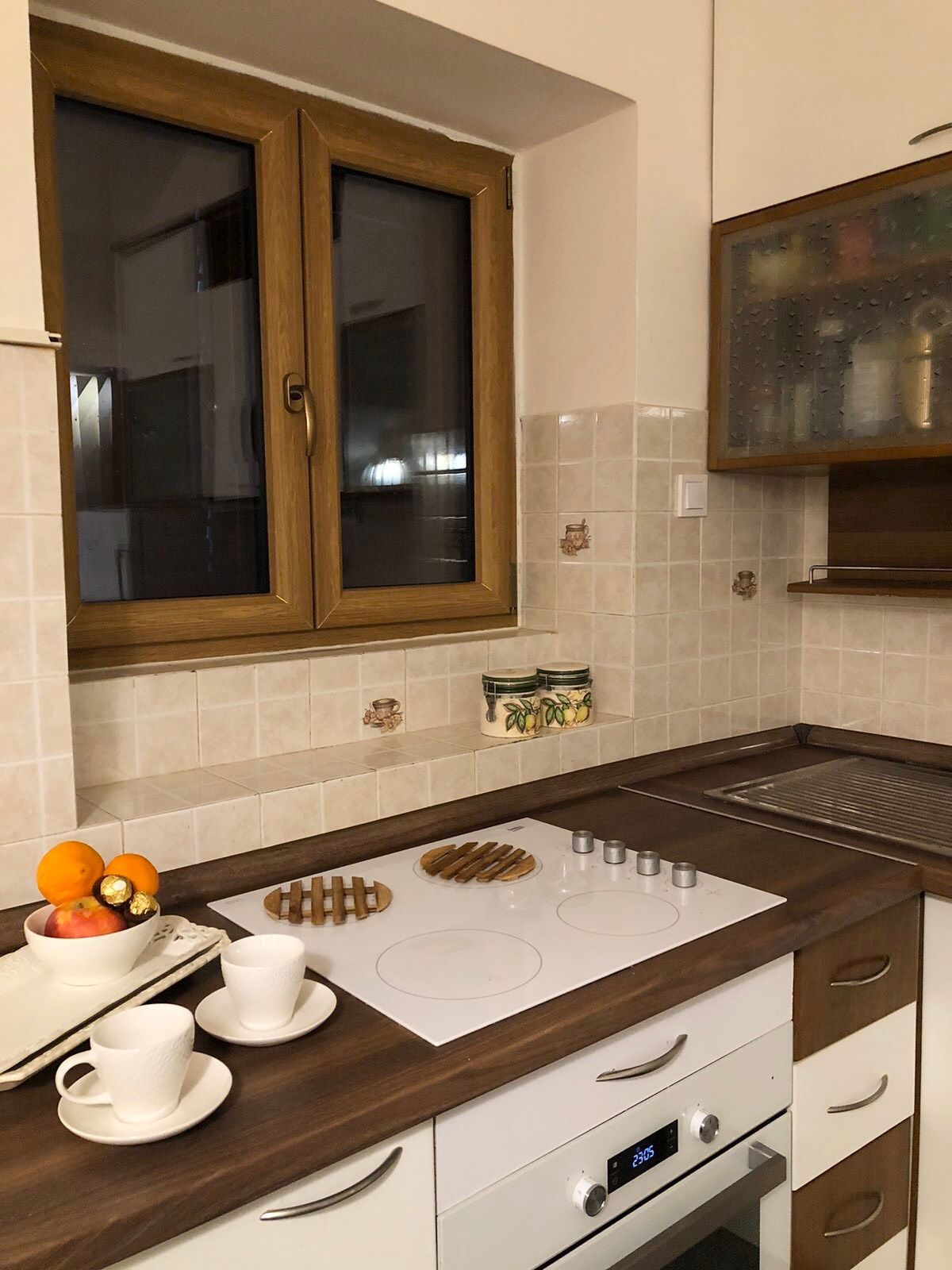 Prodaja dvosobnog stana 50 m² + vrt 30 m² – Stari Grad, Kotor - Amfora Real Estate