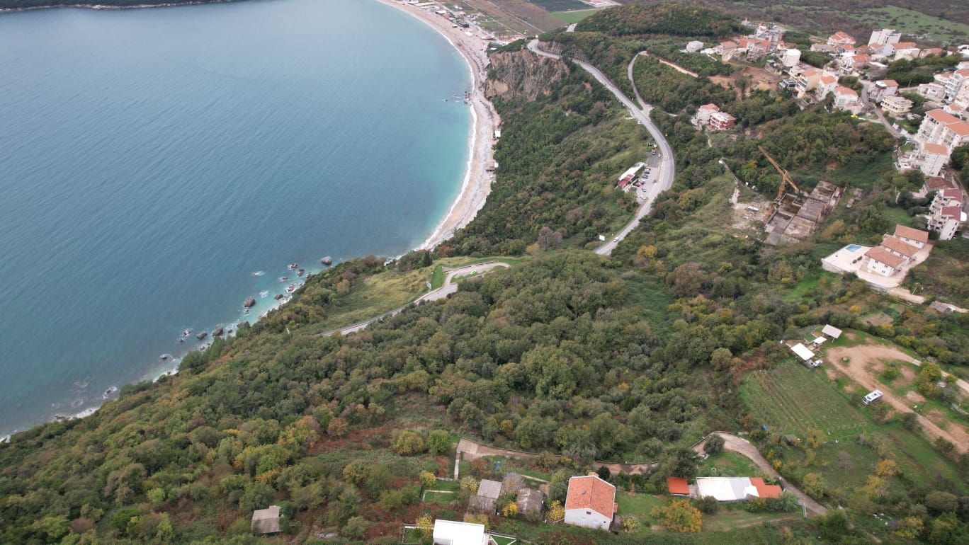 Prodaja atraktivnog zemljišta 5100m² sa nezagradivim pogledom na more – Prijevor, Budva - Amfora Real Estate