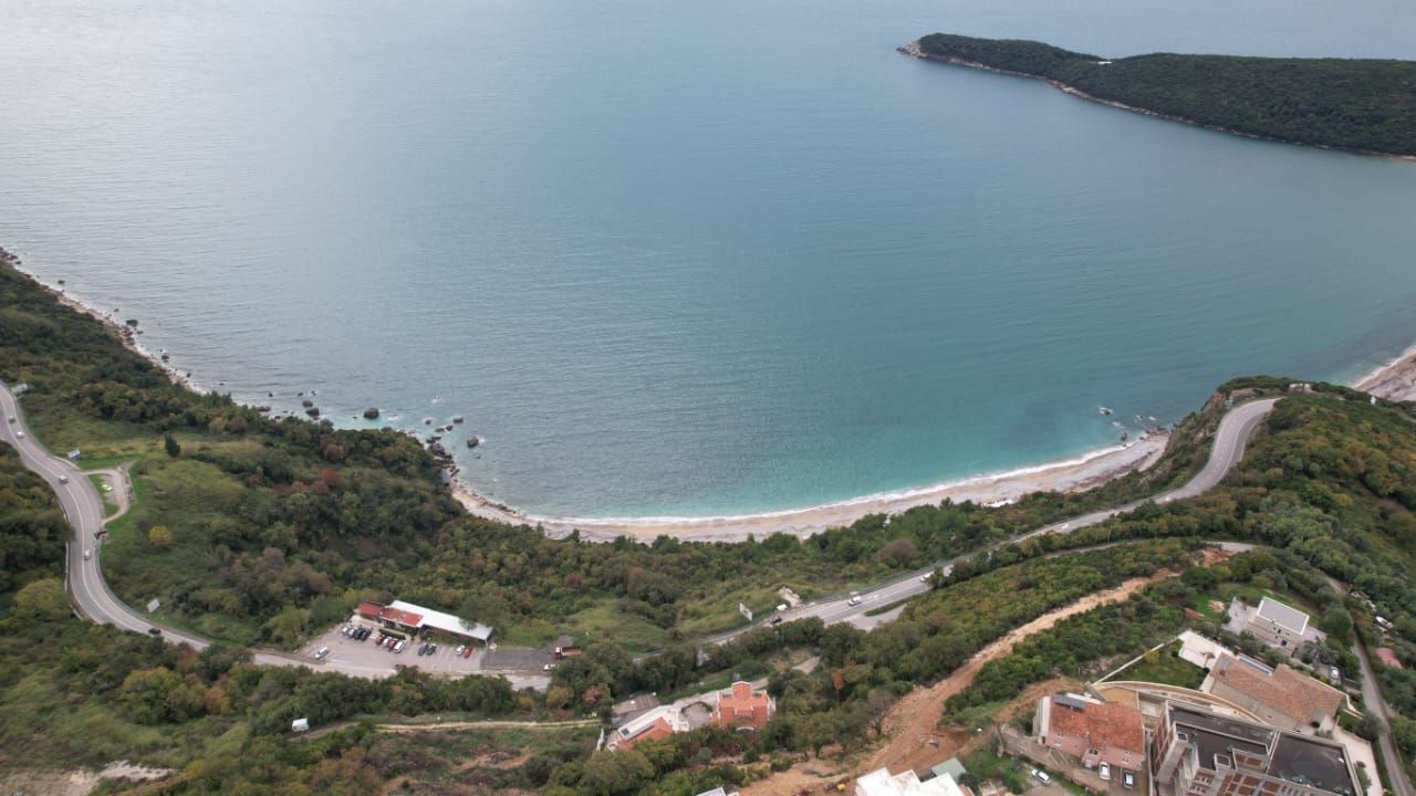 Prodaja neurbanizovanog zemljišta 1000m² sa pogledom na more – Prijevor, Budva - Amfora Real Estate