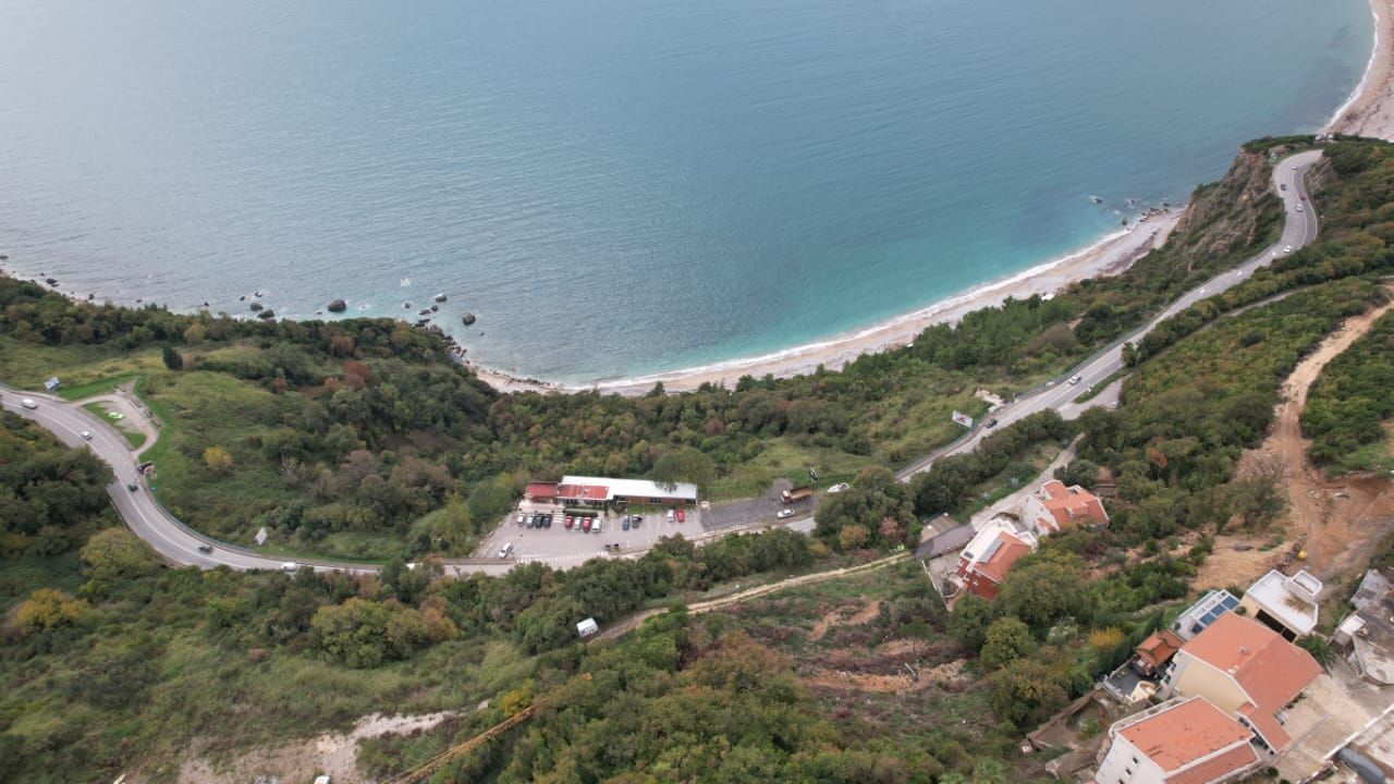Prodaja neurbanizovanog zemljišta 1000m² sa pogledom na more – Prijevor, Budva - Amfora Real Estate