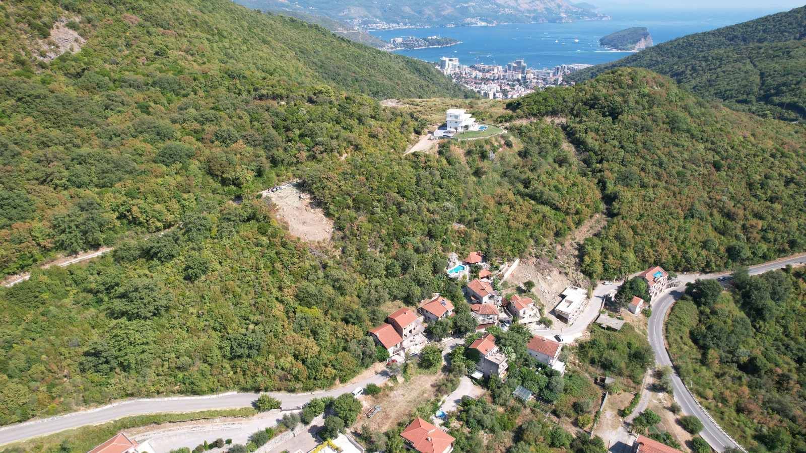 Prodaja neurbanizovanog zemljišta 1.000 m² sa pogledom na more – Svinjišta, Prijevor, Budva - Amfora Real Estate