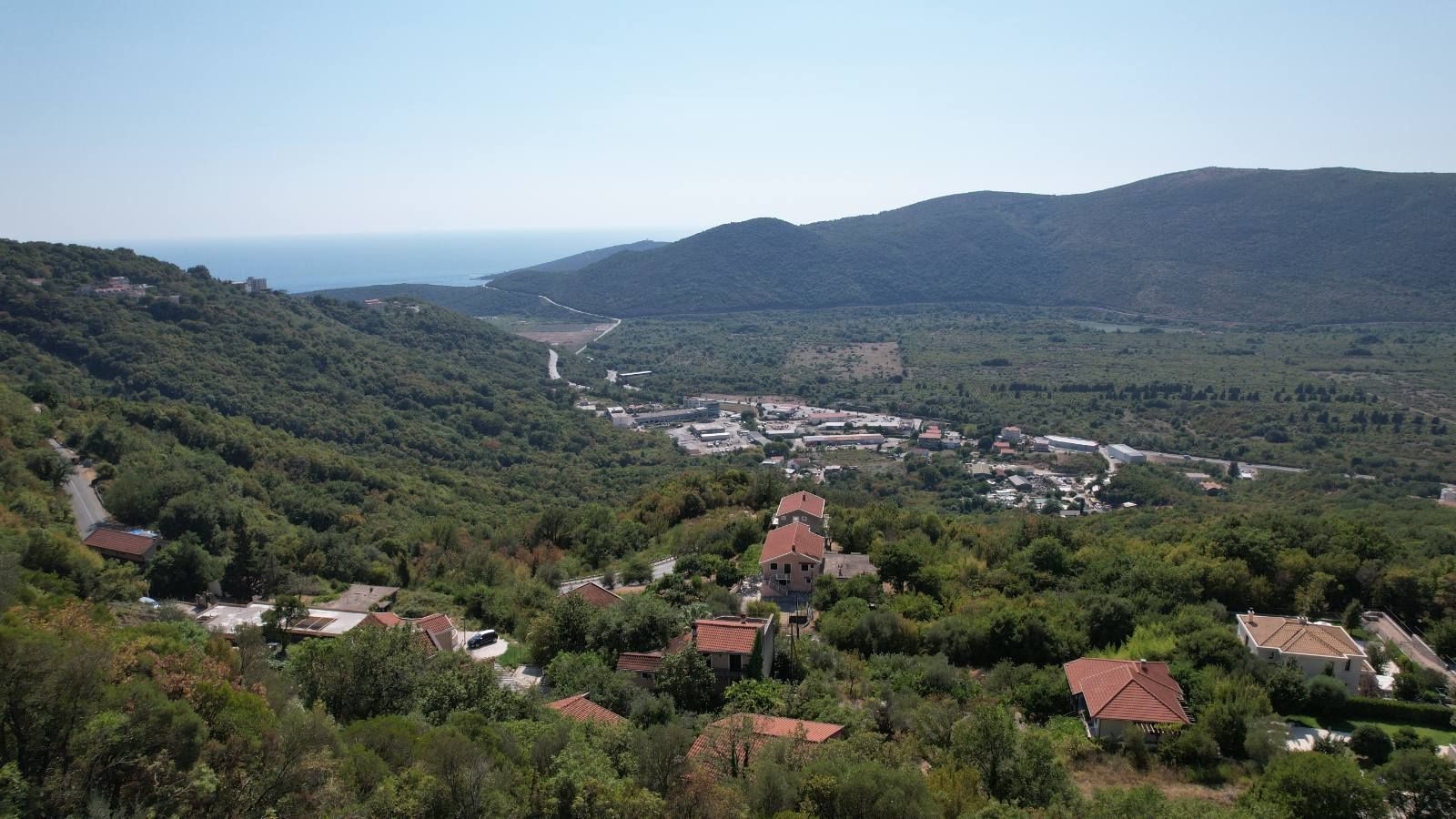 Prodaja neurbanizovanog zemljišta 1.000 m² sa pogledom na more – Svinjišta, Prijevor, Budva - Amfora Real Estate