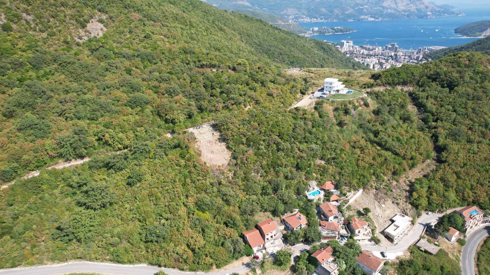 Prodaja neurbanizovanog zemljišta 1.000 m² sa pogledom na more – Svinjišta, Prijevor, Budva - Amfora Real Estate
