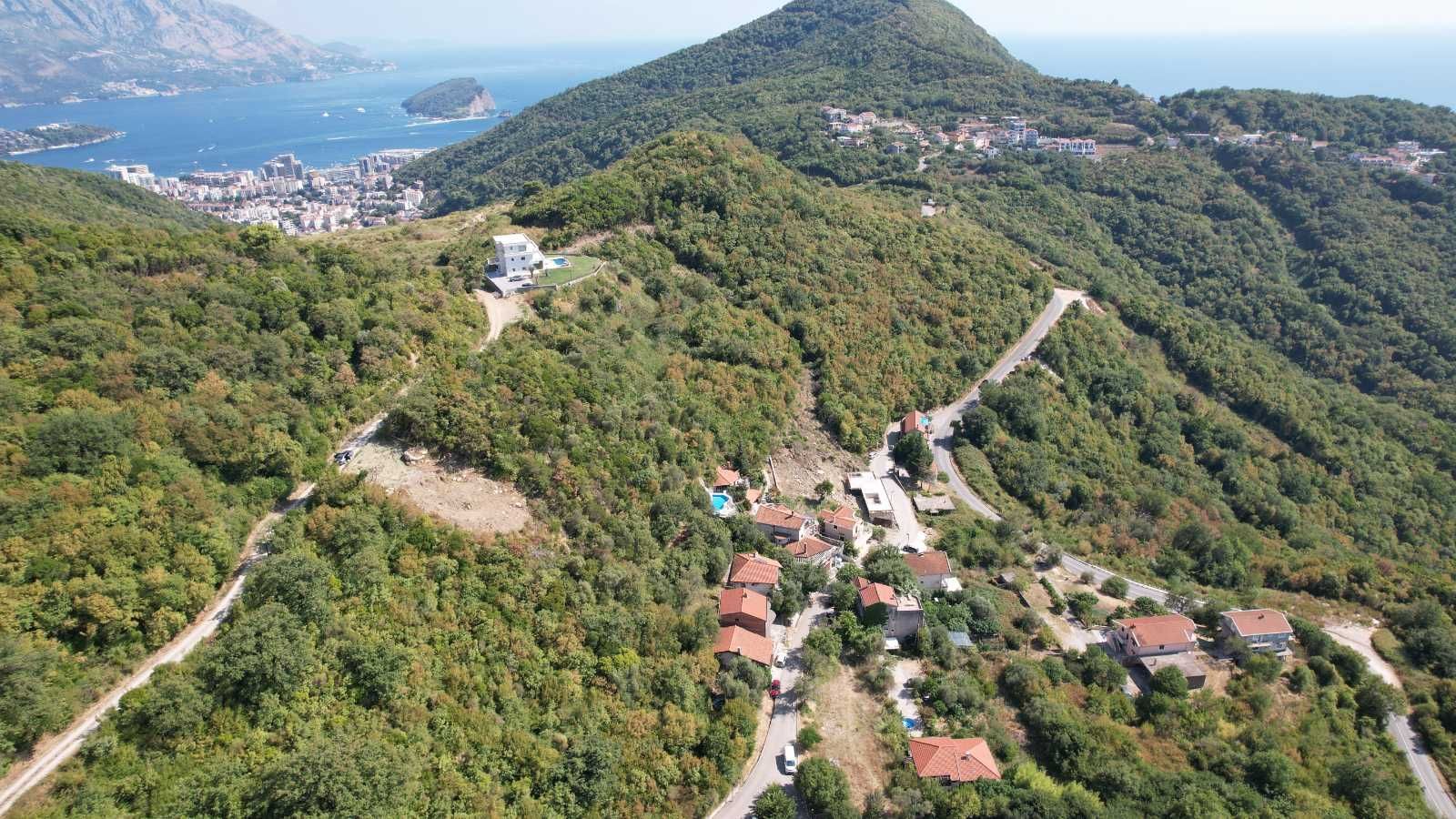 Prodaja neurbanizovanog zemljišta 1.000 m² sa pogledom na more – Svinjišta, Prijevor, Budva - Amfora Real Estate