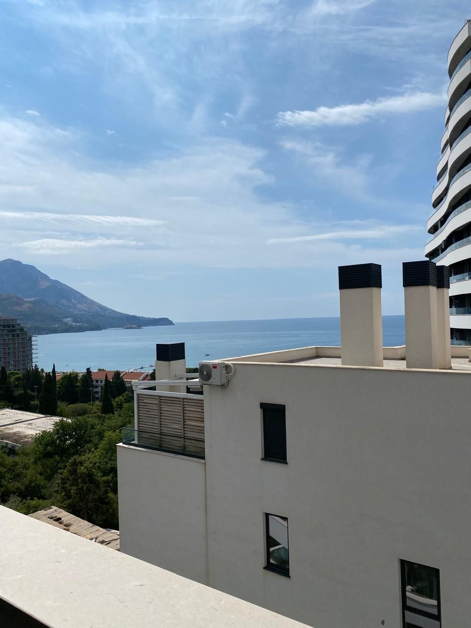 Prodaja jednosobnog stana 53 m² sa pogledom na more i garaznim mestom – Bečići, Budva - Amfora Real Estate
