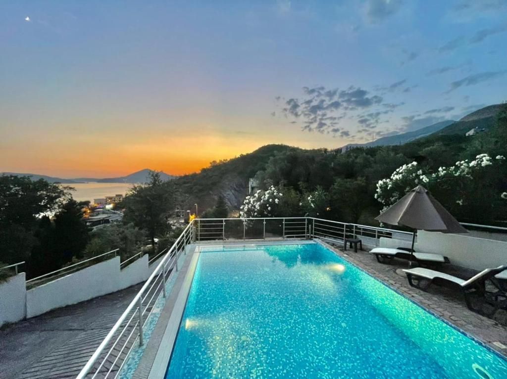 Prodaja garsonjere 36 m² sa bazenom i pogledom na more – Budva,Przno - Amfora Real Estate