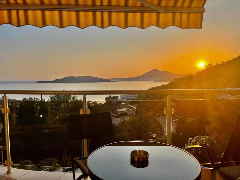 Prodaja garsonjere 36 m² sa bazenom i pogledom na more – Budva,Przno - Amfora Real Estate