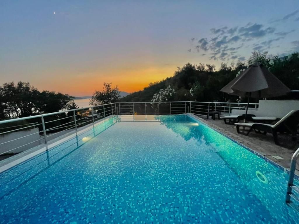 Prodaja garsonjere 36 m² sa bazenom i pogledom na more – Budva,Przno - Amfora Real Estate