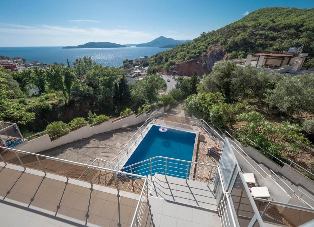 Prodaja garsonjere 36 m² sa bazenom i pogledom na more – Budva,Przno - Amfora Real Estate