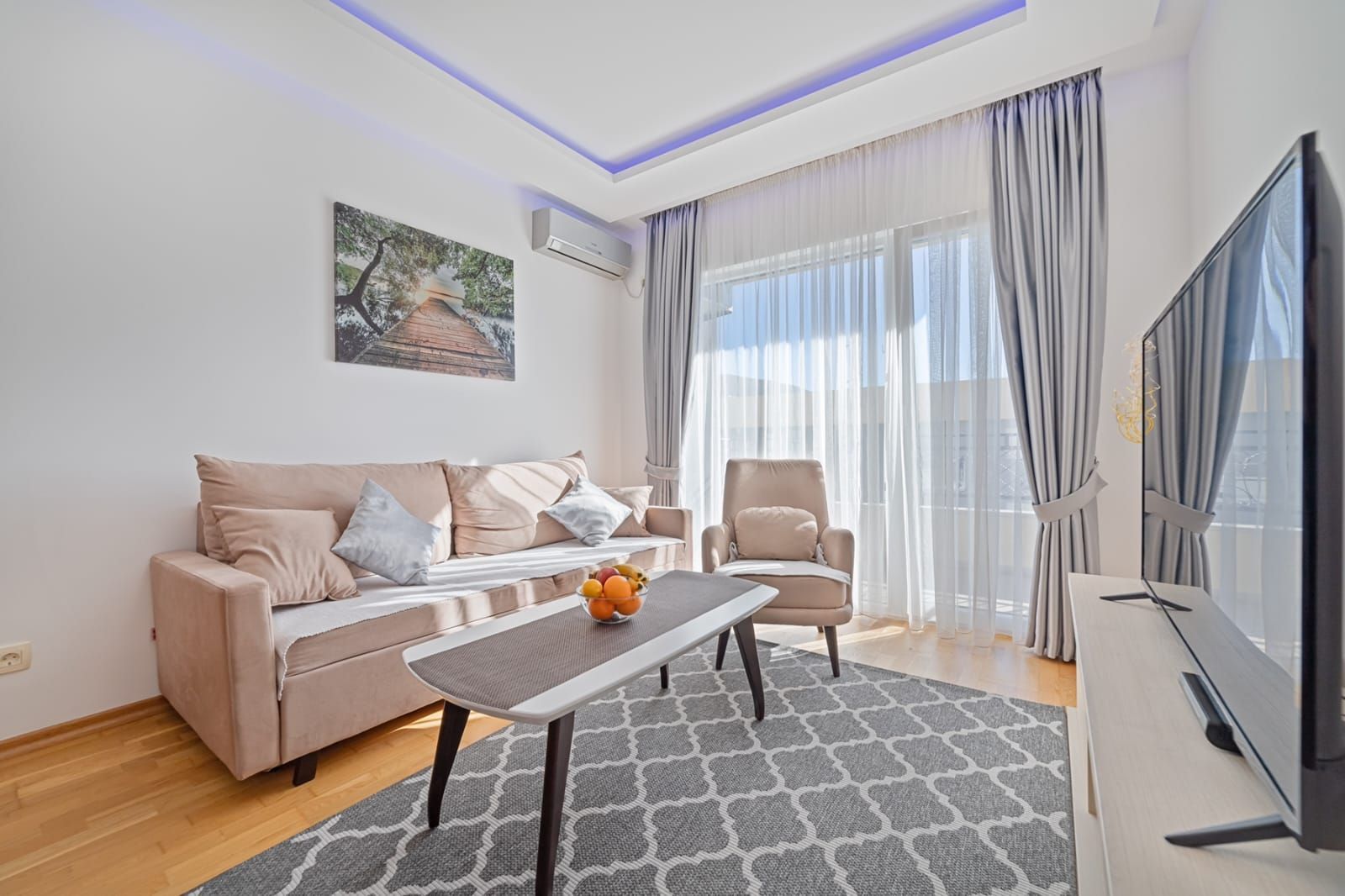 Izdavanje luksuznog jednosobnog stana 50 m² sa parking mestp, – Dubovica Lux, Budva (NA DUZI PERIOD) - Amfora Real Estate