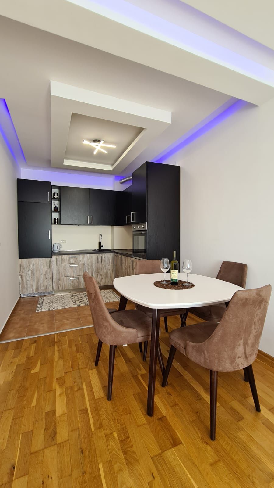 Izdavanje luksuznog jednosobnog stana 50 m² sa parking mestp, – Dubovica Lux, Budva (NA DUZI PERIOD) - Amfora Real Estate