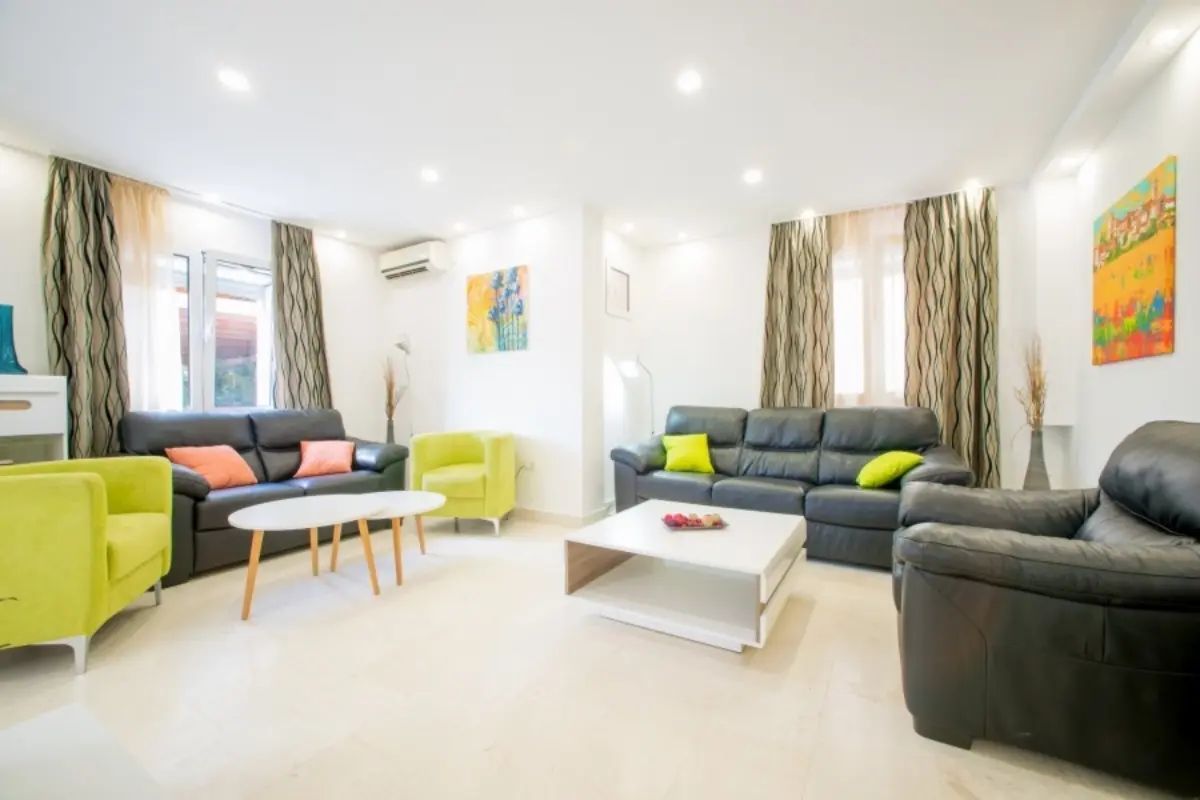 Prodaja moderne vile 240 m² sa bazenom i panoramskim pogledom – Stoliv, Boka Kotorska - Amfora Real Estate