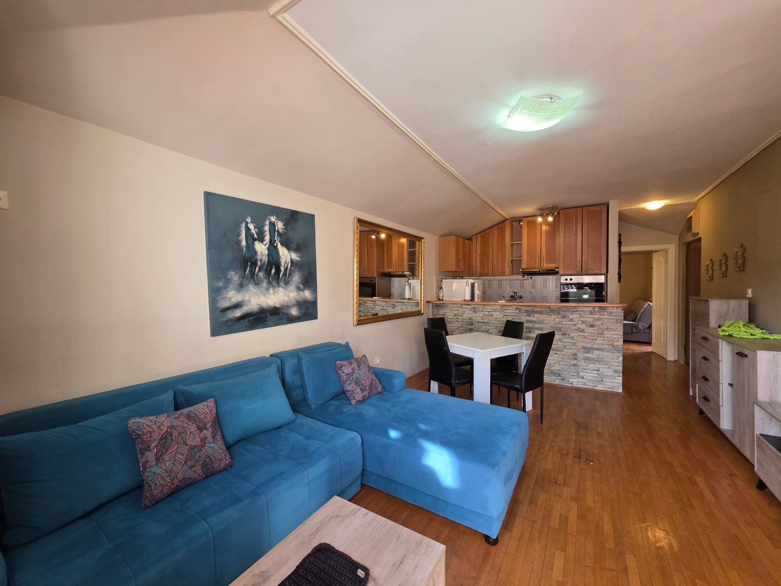 Prodaja funkcionalnog dvosobnog stana 59 m² sa terasama – Budva,Babilonija - Amfora Real Estate