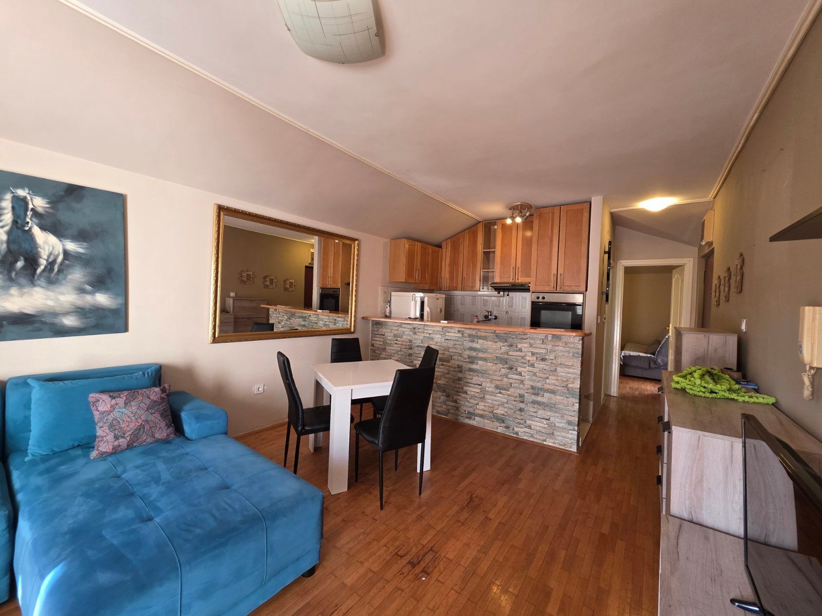 Prodaja funkcionalnog dvosobnog stana 59 m² sa terasama – Budva,Babilonija - Amfora Real Estate