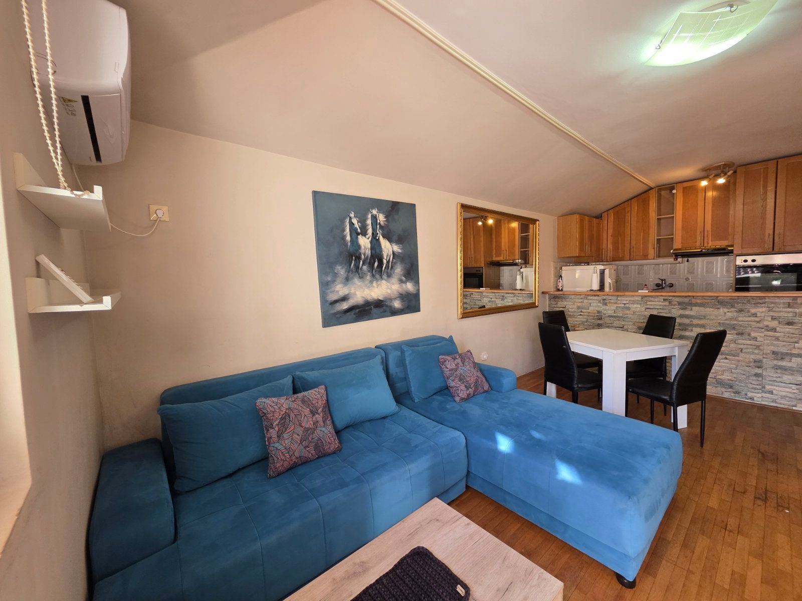 Prodaja funkcionalnog dvosobnog stana 59 m² sa terasama – Budva,Babilonija - Amfora Real Estate