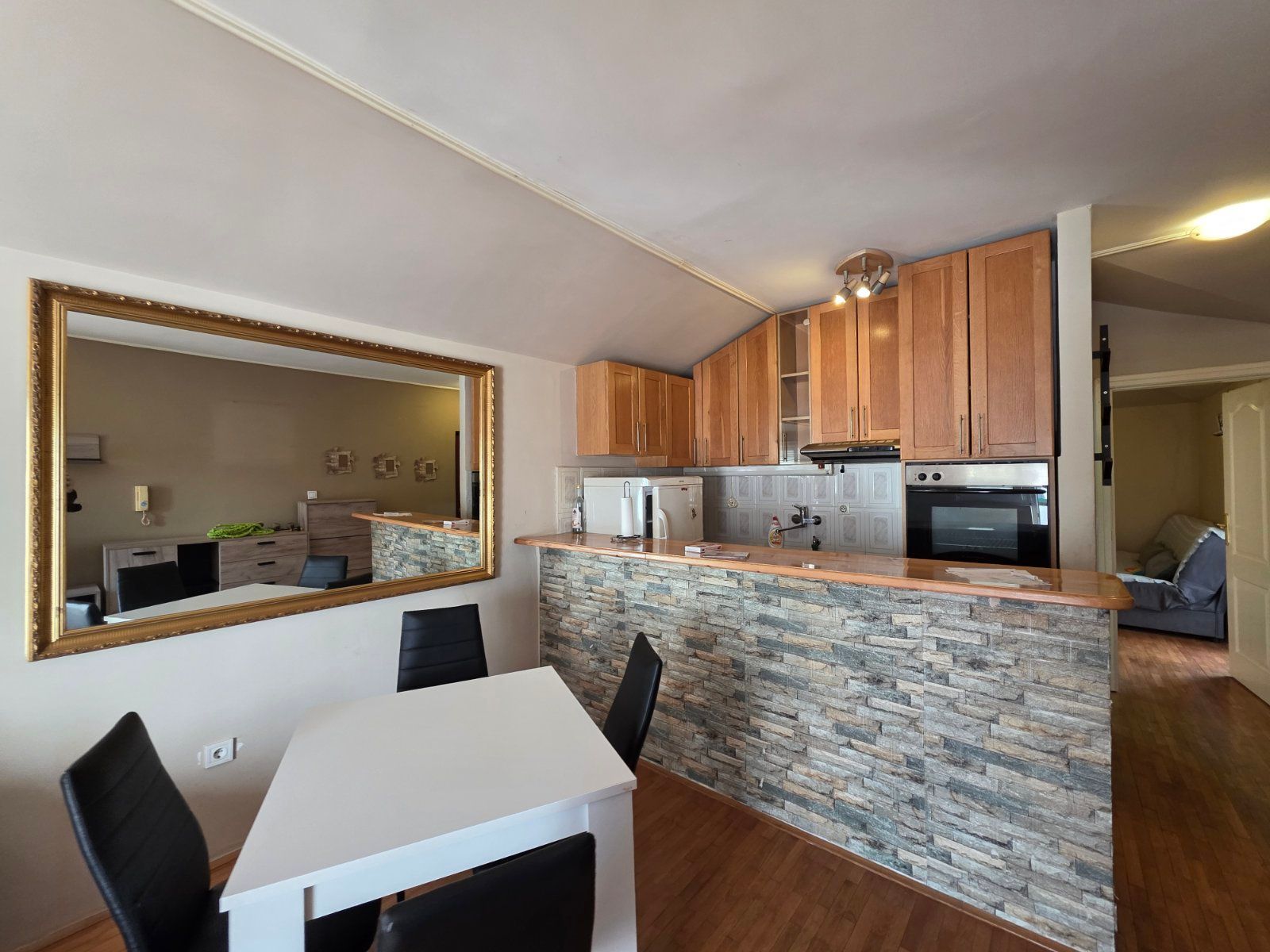 Prodaja funkcionalnog dvosobnog stana 59 m² sa terasama – Budva,Babilonija - Amfora Real Estate