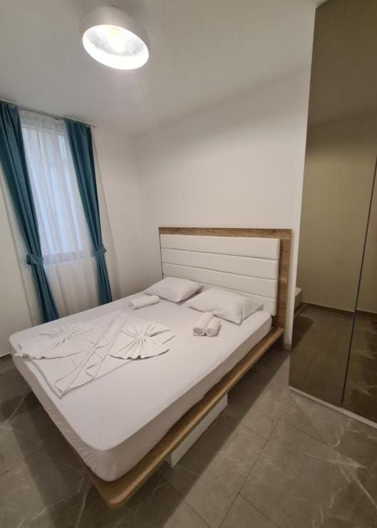 Prodaja luksuznog dvosobnog stana 64 m² sa pristupom bazenu – Rafailovići, Budva - Amfora Real Estate